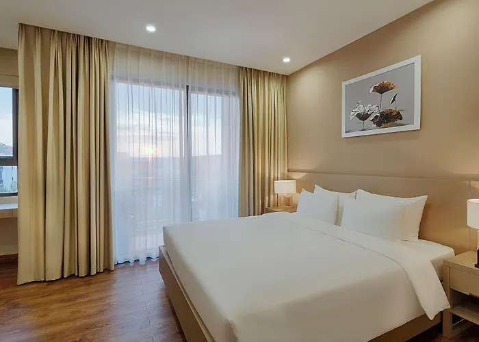 Khu nghỉ mát Royal Lotus & Hạ Long