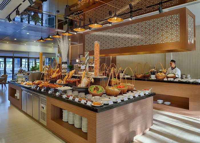 Khu nghỉ mát Royal Lotus & 4*