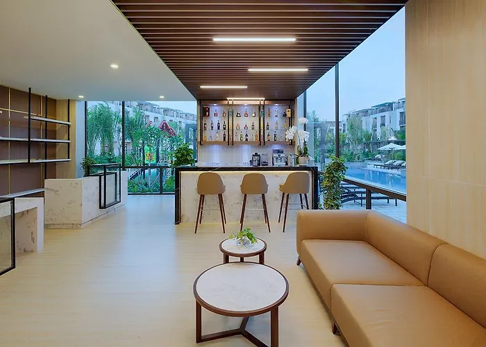 Khu nghỉ mát Royal Lotus & Hạ Long