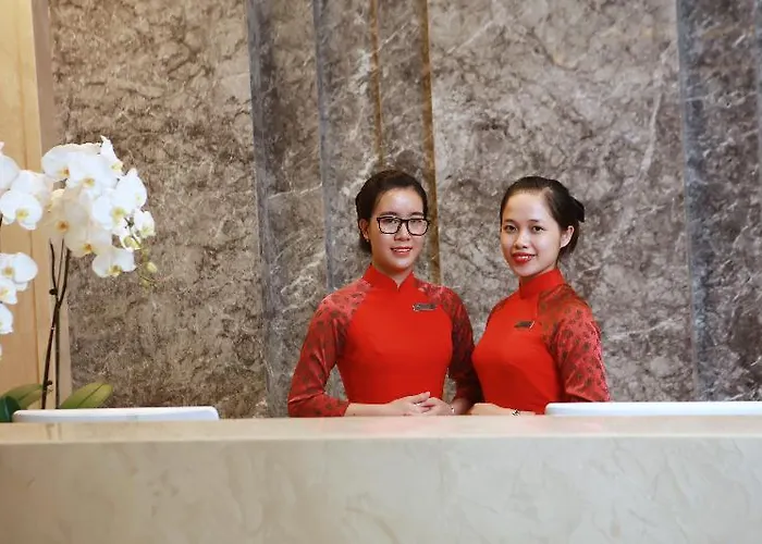 Royal Lotus & 4* Hạ Long