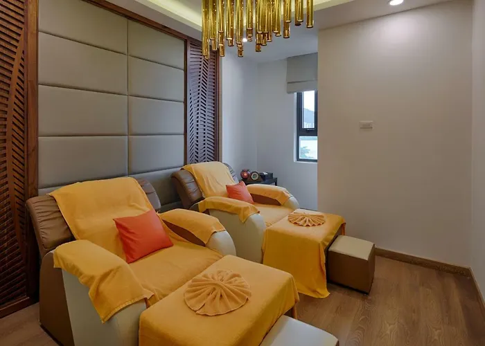 Khu nghỉ mát Royal Lotus & 4*